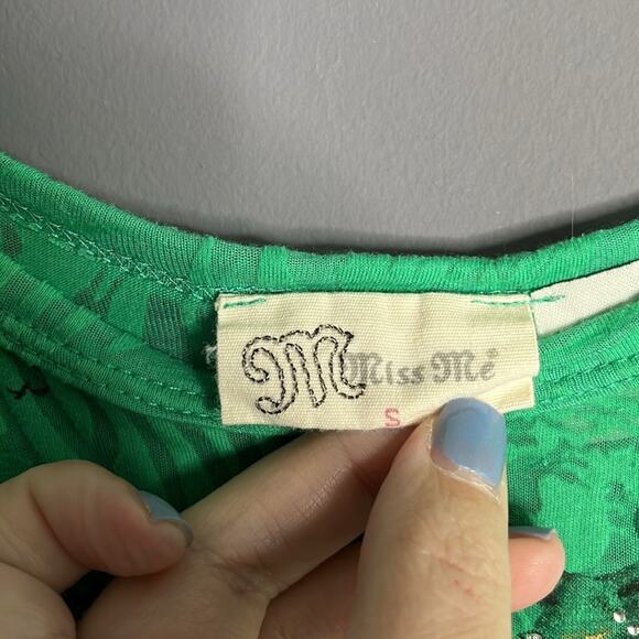 Miss Me Green Dolman Sleeve Top With Embellishments Across Front Size Small - Picture 4 of 7